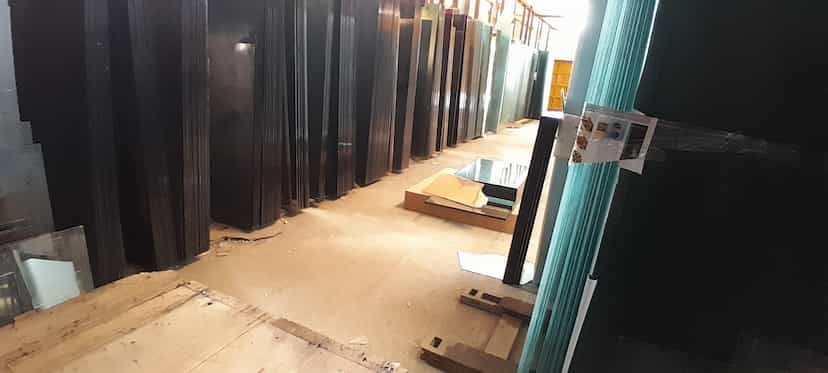 عکس نمایندگی فروش کارخانجات شیشه کاوه فلوت درخوزستان و شیشه سکوریت رساجام کوی فاطمیه اهواز