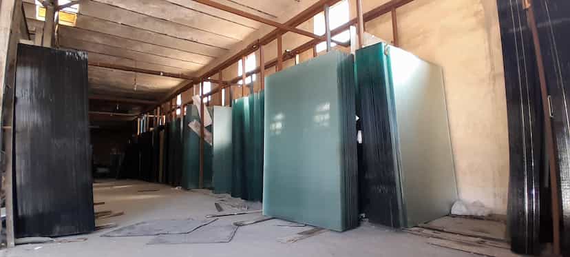 عکس نمایندگی فروش کارخانجات شیشه کاوه فلوت درخوزستان و شیشه سکوریت رساجام کوی فاطمیه اهواز