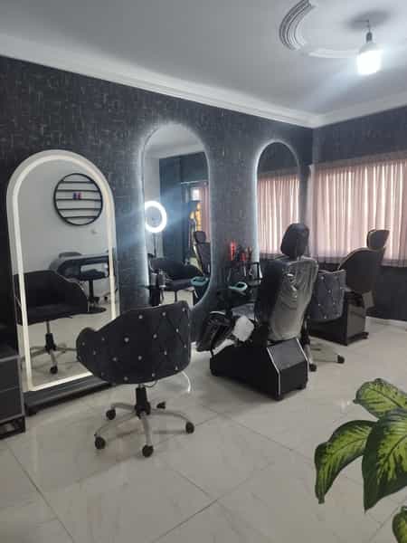 عکس سالن زیبایی گیوا پردیس