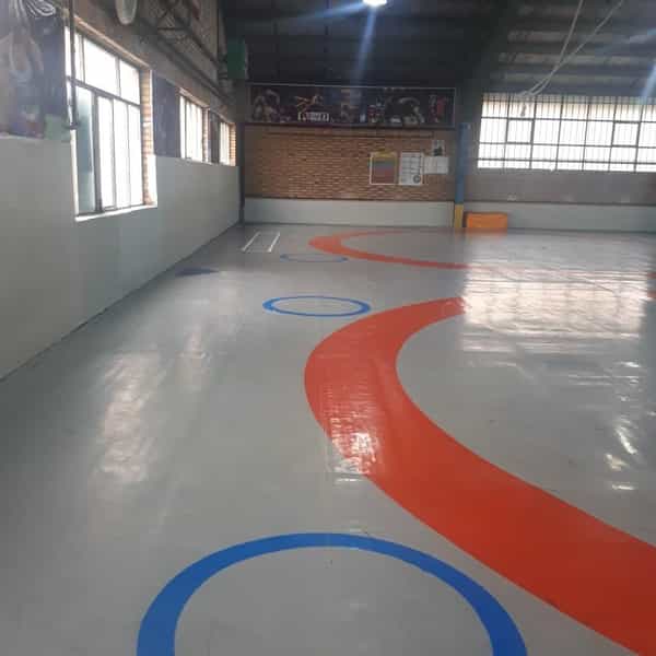 عکس سالن ورزشی فدک در فردیس قرچک