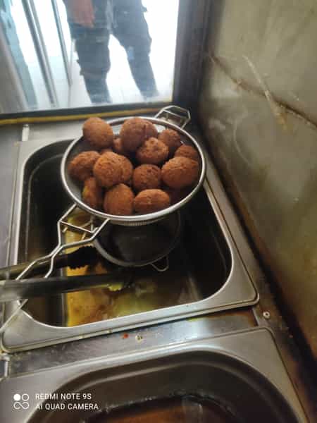 عکس پیتزا ساندویچ سهیل در عمر آباد ورامین