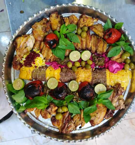 عکس رستوران دیگچه مسی در کلاته ورامین