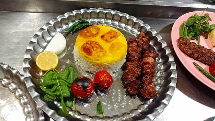 عکس کباب سرای آذربایجان ملارد