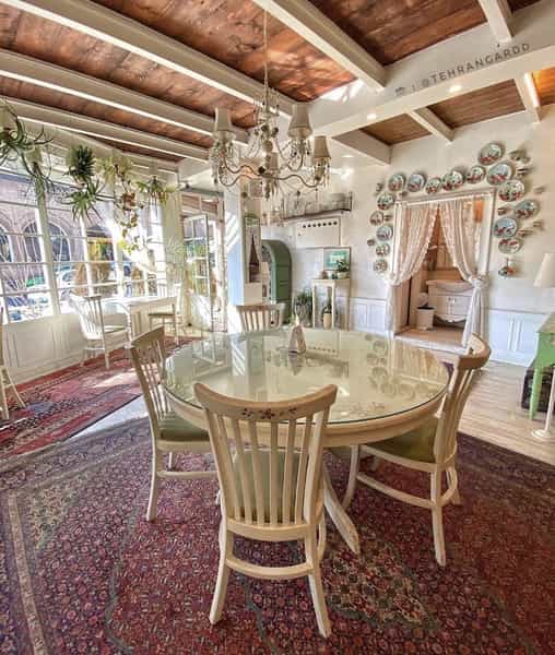 عکس کافه رستوران گیاهی مهر میترا در باستی لواسان