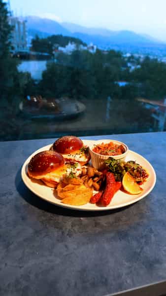 عکس کافه رستوران وک در احمد آباد لواسان