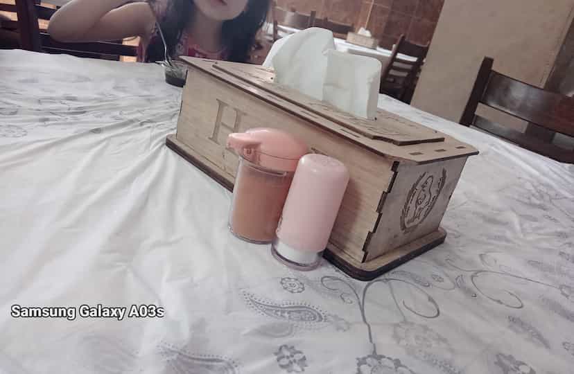 عکس اکبر جوجه شعبه رودهن رودهن