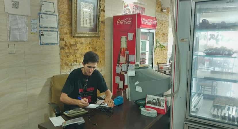 عکس رستوران بی نظیرآذربایجان کهریزک