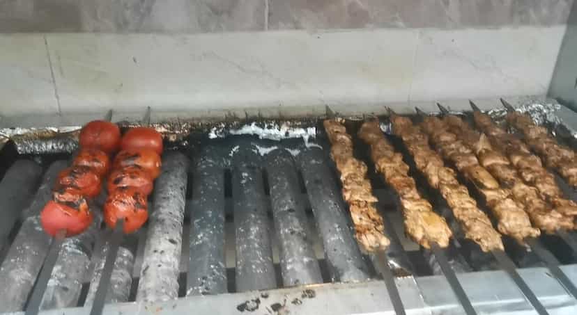 عکس چلو ماهی کباب عموسید در دشتستان فیروزکوه