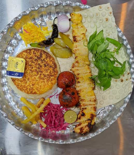 عکس رستوران آذرخش در فردیس قرچک