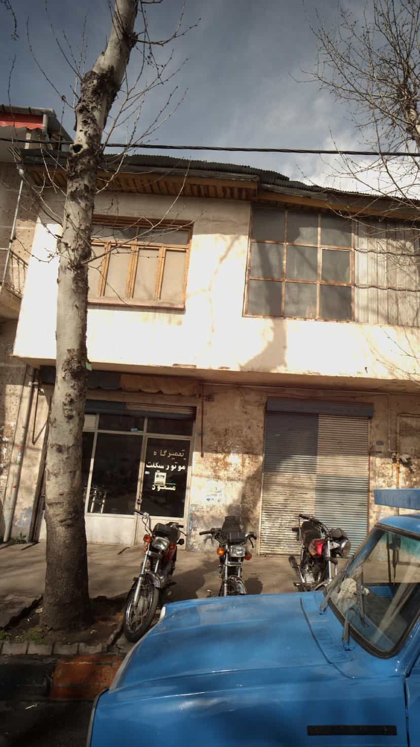 عکس تعمیرگاه موتور سیکلت مسعود در کاشف لاهیجان