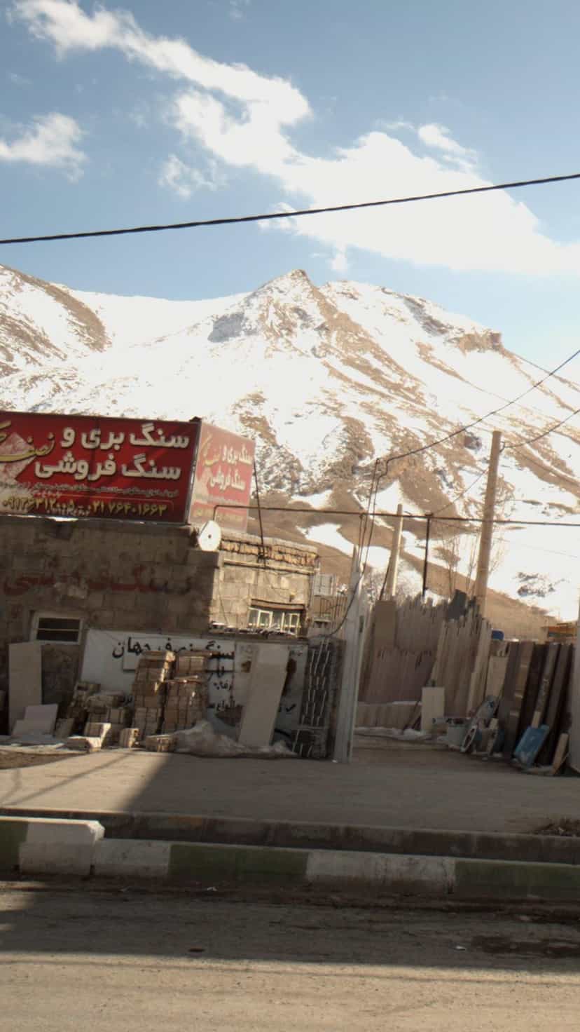 عکس سنگ بری وسنگ فروشی نصف جهان در دشتستان فیروزکوه