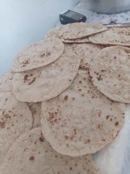 عکس نان سنتی جنوب لطیفی قم