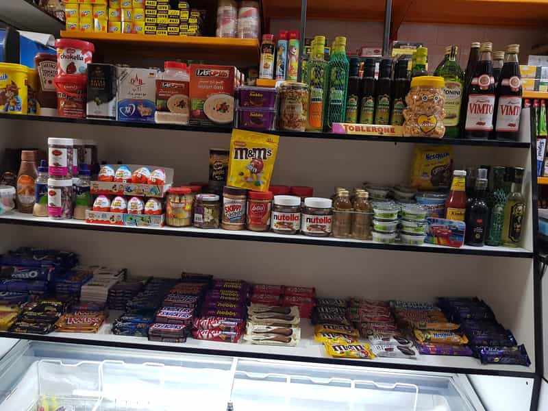 عکس سوپرمارکت آریا در سرچشمه قزوین