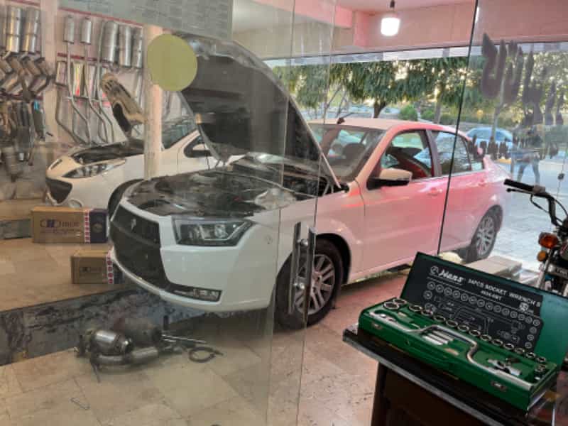 عکس خدمات فنی اگزوز و کاتالیزور پارس در محمد آباد مشهد