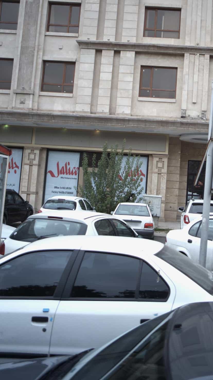 عکس مبلمان و پارتیشن اداری جالیس در فاز یک مهرشهر کرج