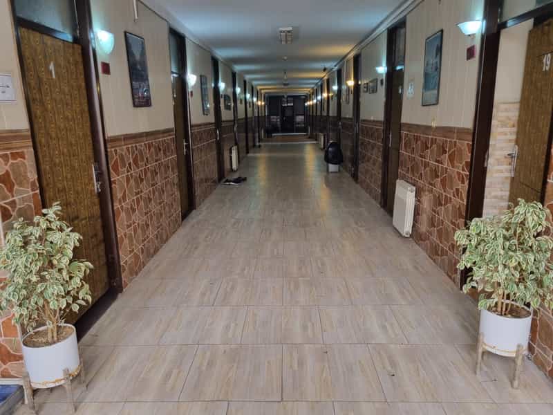 عکس مهمان‌پذیر آبشار طلایی کوی کارکنان برق کرمان