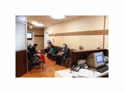 عکس دکتر علیرضا رمضان زاده رادیولوژیست در میدان توحید