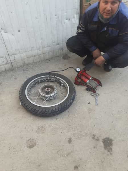 عکس موتورسازی سیار احمدآبادی در حسین آباد 