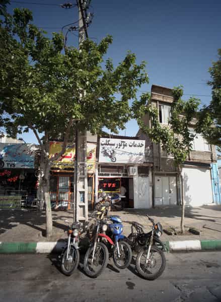 عکس خدمات موتور سیکلت در رسالت مشهد