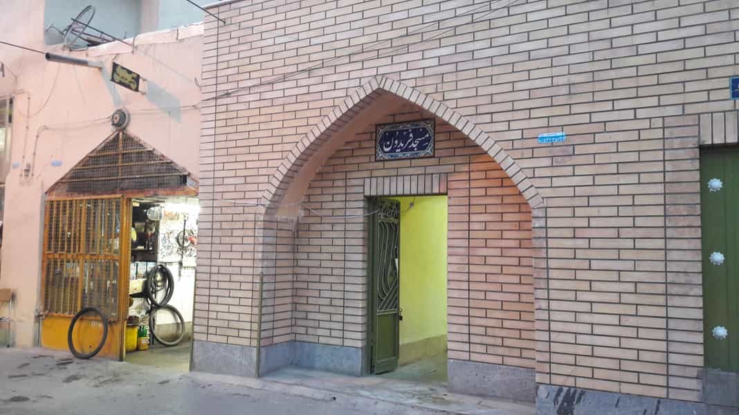 عکس تعمیر موتور و دوچرخه علی در خواجو اصفهان