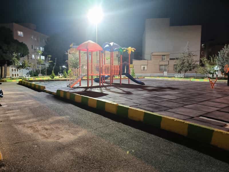 عکس پارک زنبق در ریشمک شیراز