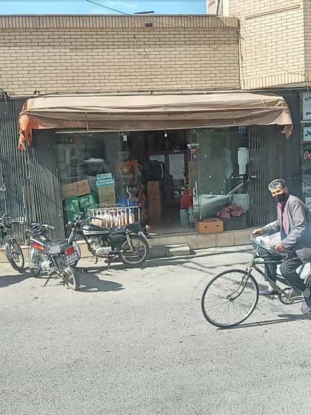 عکس سوپرمارکت کشاورز در تالار اصفهان