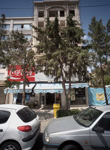 عکس یونیک مارکت در دانشجو مشهد