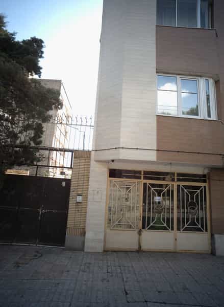 عکس سوپر مارکت در بهاران مشهد