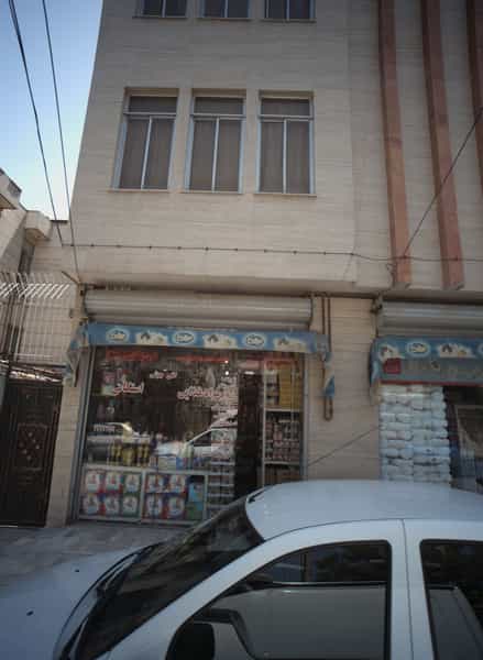 عکس موادغذایی استکانی در عامل مشهد