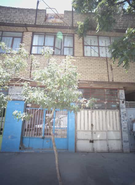 عکس مارکت کشاورز در شهید قربانی مشهد