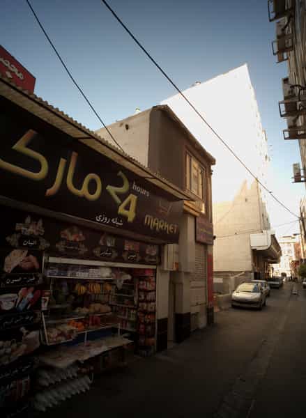 عکس مارکت در عنصری مشهد
