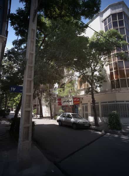 عکس مارکت نصر در بهشت مشهد