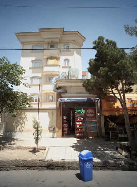 عکس سوپر مارکت ولیعصر در آزادشهر مشهد
