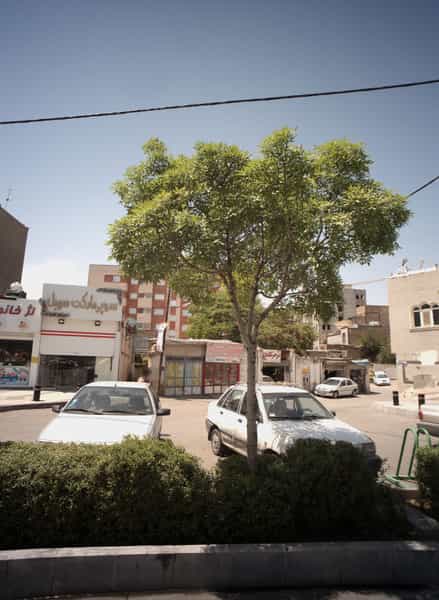 عکس سوپر مارکت سهیل در پایین خیابان مشهد