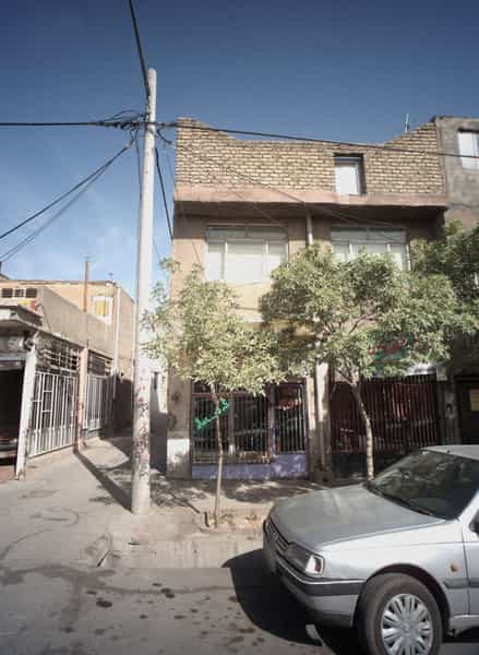 عکس سوپر ارغوان در ولیعصر مشهد