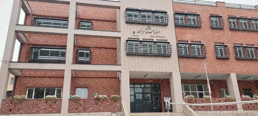 عکس هنرستان مریم کریمی شیرازیا در حشمتیه تهران