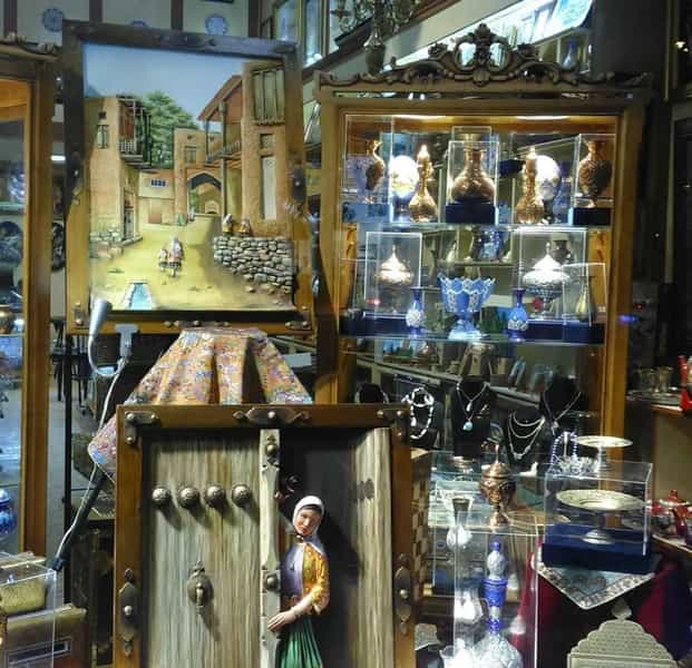 عکس صنایع دستی ایران در نیلوفر تهران