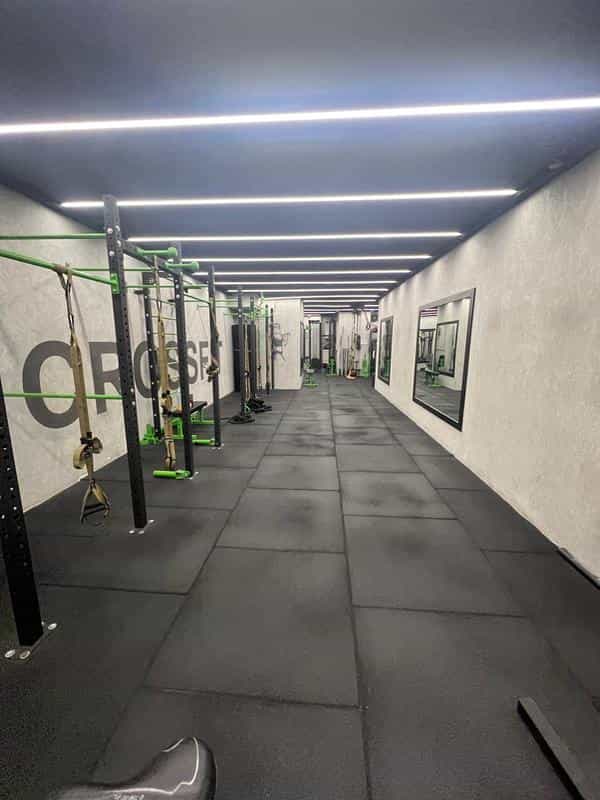 عکس باشگاه بانوان سارفیت