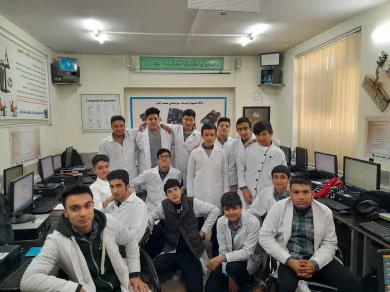 عکس مجتمع آموزشی صنعت آرمان در گاز مشهد