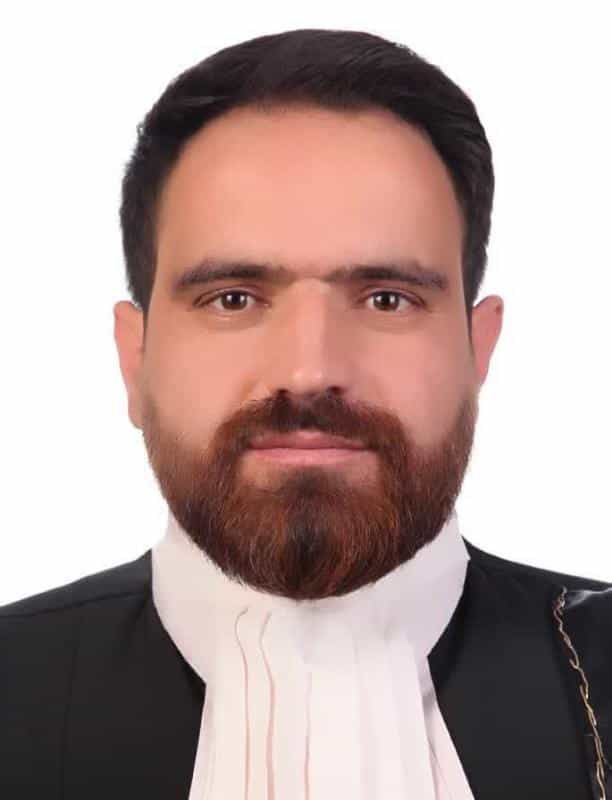 عکس وکیل پایه یک دادگستری