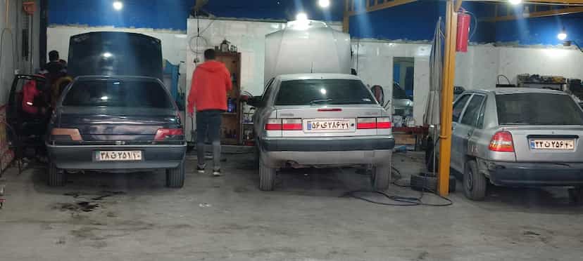 عکس مکانیکی عباس در شهر خمینی‌شهر