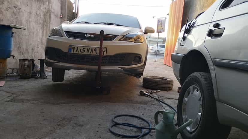 عکس تعمیرگاه مکانیکی و زیربند بسطامي در ویلا شهر نجف آباد