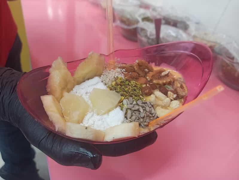 عکس کافه معجون و بستنی درخشان در فجر نجف آباد
