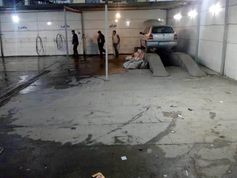 عکس کارواش بزرگ بارش در شهر خمینی‌شهر