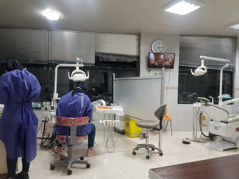 عکس درمانگاه شبانه روزی پزشکی و دندانپزشکی ثامن در شهر خمینی‌شهر