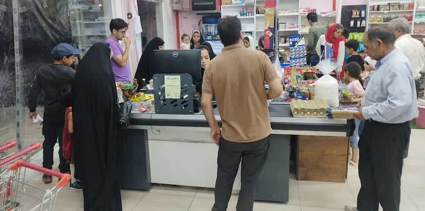 عکس رهگذرمارکت در شهر سبزوار