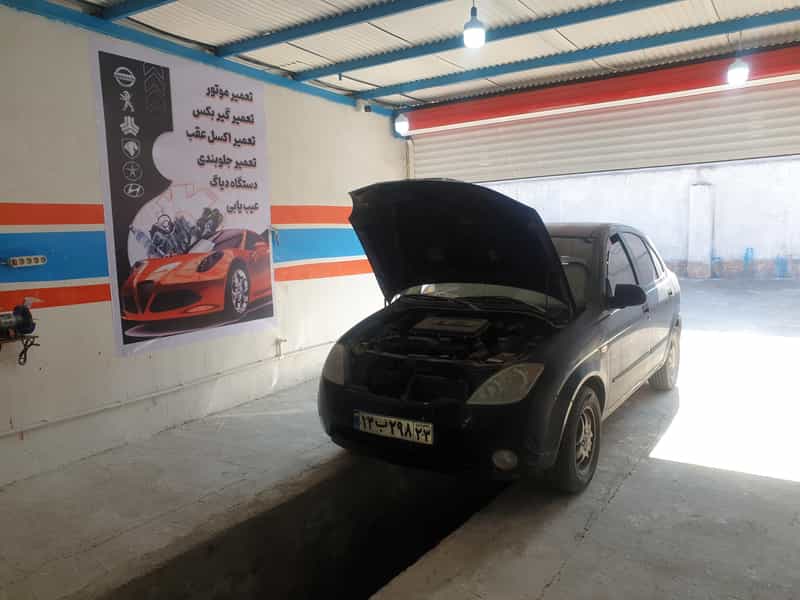 عکس تعمیرگاه خسرو میدان کهنه کاشان