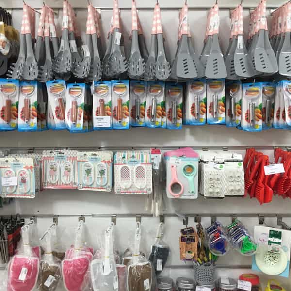 عکس لوازم خانه و آشپزخانه بخشی در مسکونی فرهنگیان سبزوار