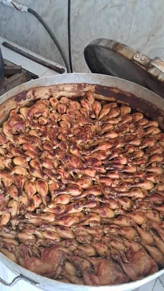 عکس آشپزخانه وغذای آماده ستاره شهر در سراب چمبران نیشابور