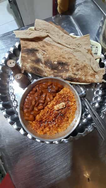 عکس کافه صبحانه چمنی کوی فرهنگیان نیشابور